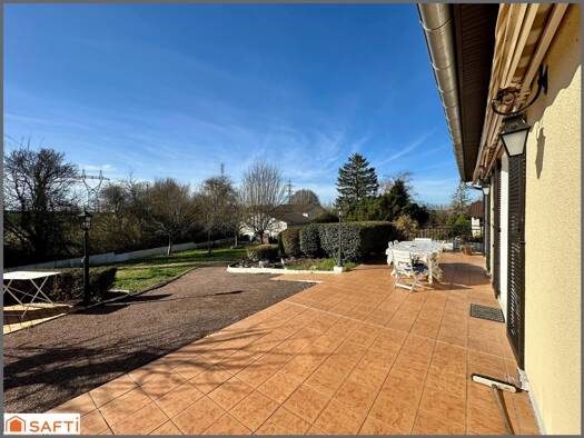 Maison à vendre 179 900 € 8 pièces 5 chambres 150 m² 1 482 m² de terrain Saint-Eloi 58000