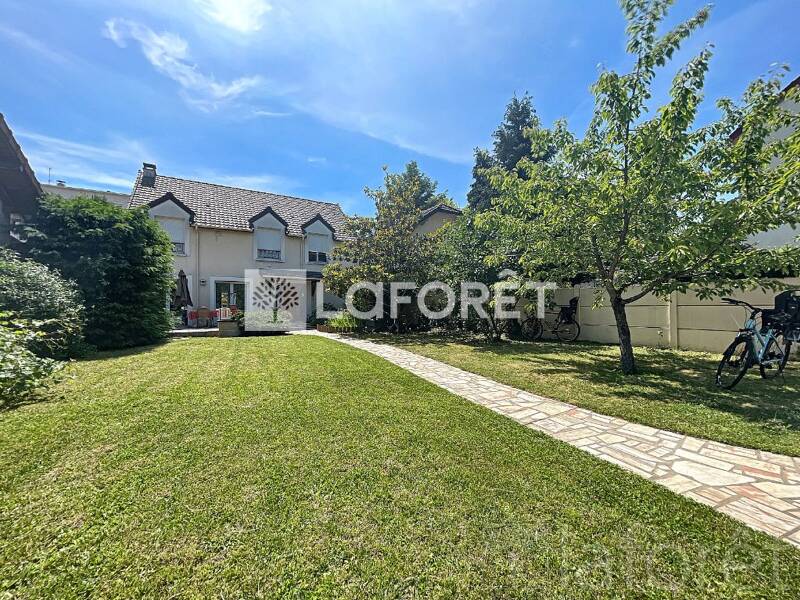 Maison à louer, 117m², BOURG LA REINE