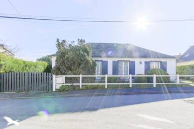 Maison de plain-pied à vendre 359 040 € 6 pièces 4 chambres 103 m² 410 m² de terrain Bouafle 78410