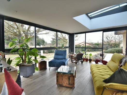 Villa à vendre 459 000 € 6 pièces 5 chambres 203 m² 2 054 m² de terrain La Colline Meximieux 01800