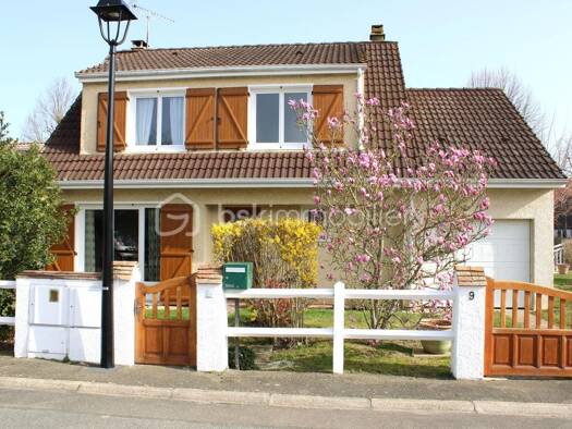 Maison à vendre 389 000 € 5 pièces 3 chambres 110 m² Houdan 78550