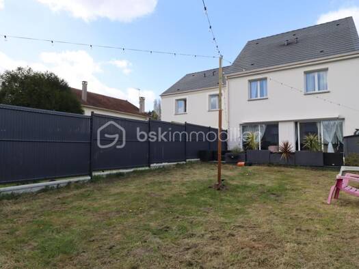 Maison à vendre 365 000 € 5 pièces 4 chambres 138 m² 277 m² de terrain Centre Breuillet 91650