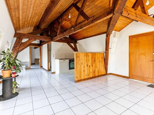 Appartement à vendre 99 500 € 2 pièces 1 chambre 43,7 m² Étage 2/2 Marennes 17320