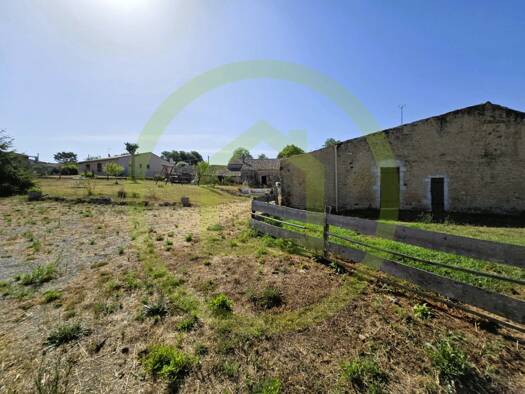 Maison à vendre 179 500 € 6 pièces 5 chambres 175 m² Saint-Bonnet-sur-Gironde 17150