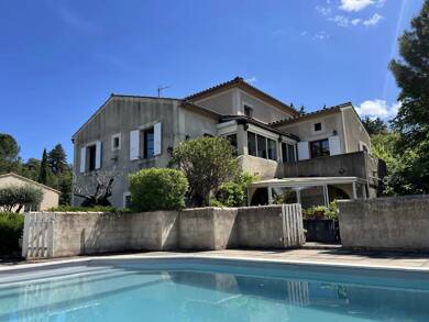 Maison à vendre 420 000 € 6 pièces 5 chambres 225 m² 1 953 m² de terrain Ruoms 07120