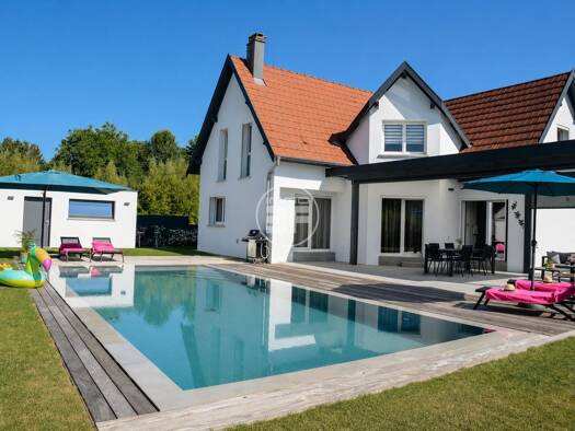 Maison à vendre 899 000 € 7 pièces 5 chambres 164,56 m² 783 m² de terrain Buschwiller 68220