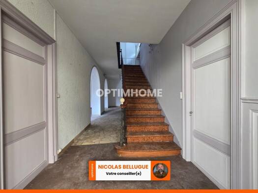 Maison à vendre 212 000 € 8 pièces 5 chambres 291 m² 190 m² de terrain Lauzun 47410