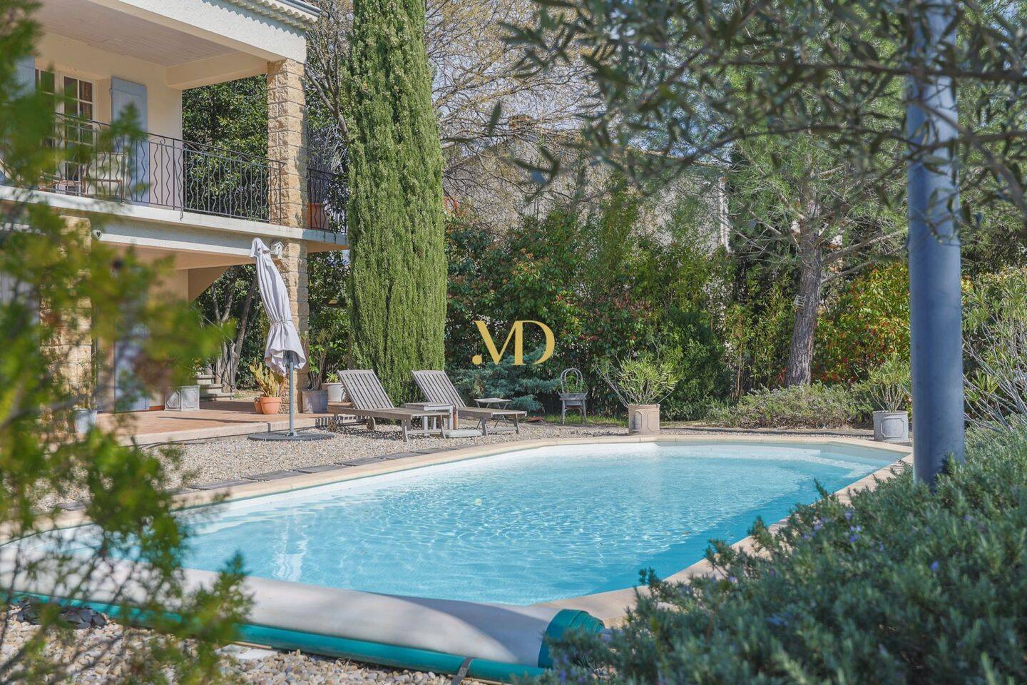 Maison à vendre, 194m², SAINT SATURNIN LES APT