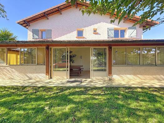 Maison à vendre 259 000 € 4 pièces 2 chambres 90 m² 635 m² de terrain Saint-Maurice-de-Gourdans 01800