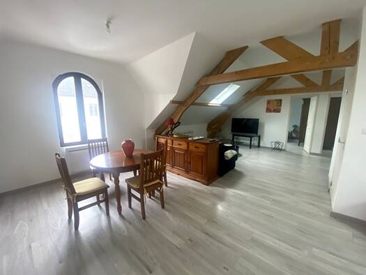Appartement à louer 600 € 5 pièces 2 chambres 70 m² Étage 1/2 Fargniers Tergnier 02700