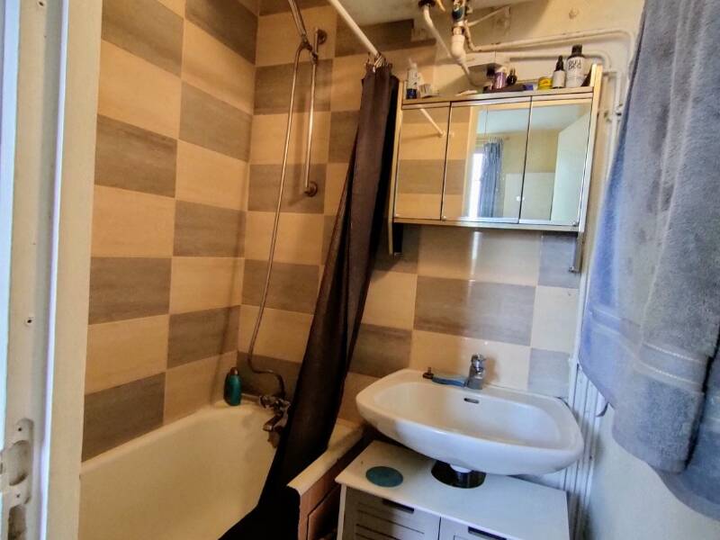 Maison à louer, 19m², PARIS 17E