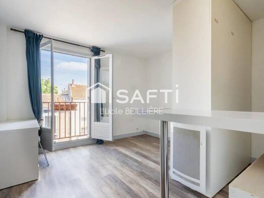Appartement à vendre 162 000 € 1 pièce 20 m² Étage 2/3 Signac-Murs à Pêches Montreuil 93100