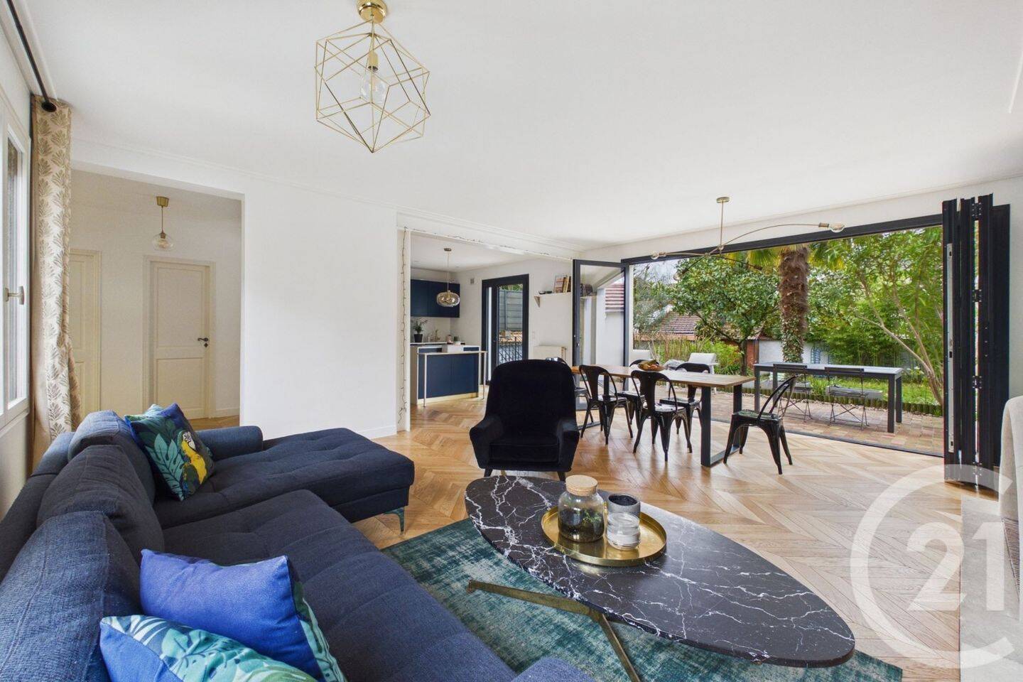 Maison à vendre, 160m², LA VARENNE SAINT HILAIRE