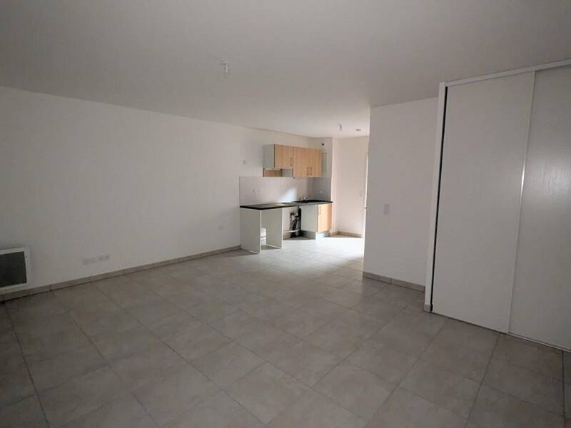 Maison à louer, 45m², SAINT JEAN D'ILLAC