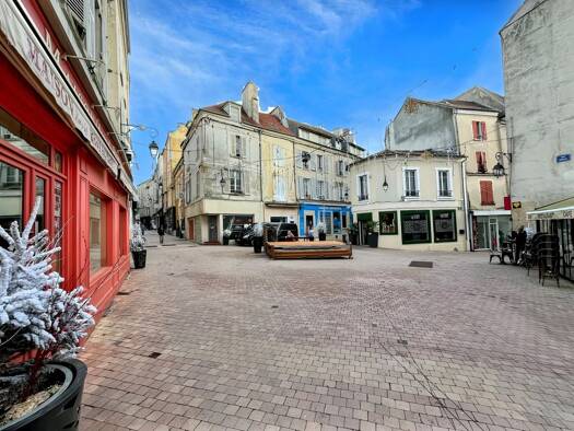 Boutique à vendre Fonds de commerce 139 000 € 141 m² de surface de vente Meaux 77100