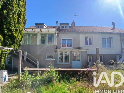 Maison à vendre 147 000 € 6 pièces 3 chambres 80 m² 360 m² de terrain Lorraine Cholet 49300