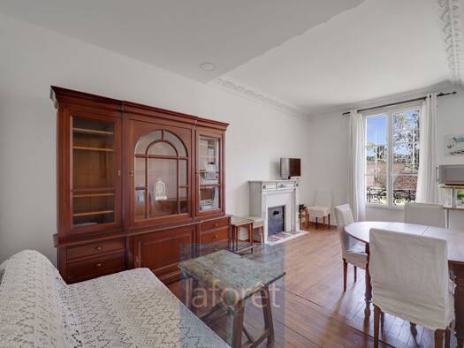Appartement à vendre 440 000 € 3 pièces 2 chambres 60 m² Étage 1/7 Entrée de Ville Clichy 92110