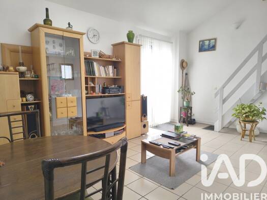 Appartement à vendre 230 000 € 4 pièces 3 chambres 78 m² Étage 2/2 Centre Arpajon 91290