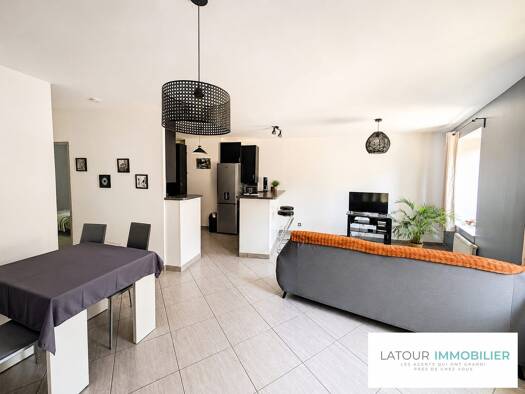 Appartement à vendre 139 500 € 2 pièces 1 chambre 50,16 m² Étage 2/2 Bourgoin-Jallieu 38300