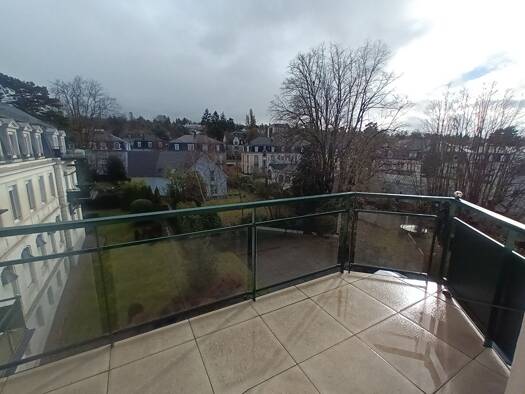 Appartement à louer 2 300 € 5 pièces 3 chambres 185 m² Étage 2/3 Rebberg Nord Mulhouse 68100