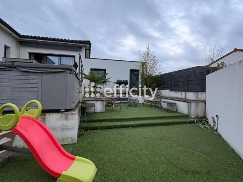 Maison à vendre, 130m², SAINTE FOY D'AIGREFEUILLE