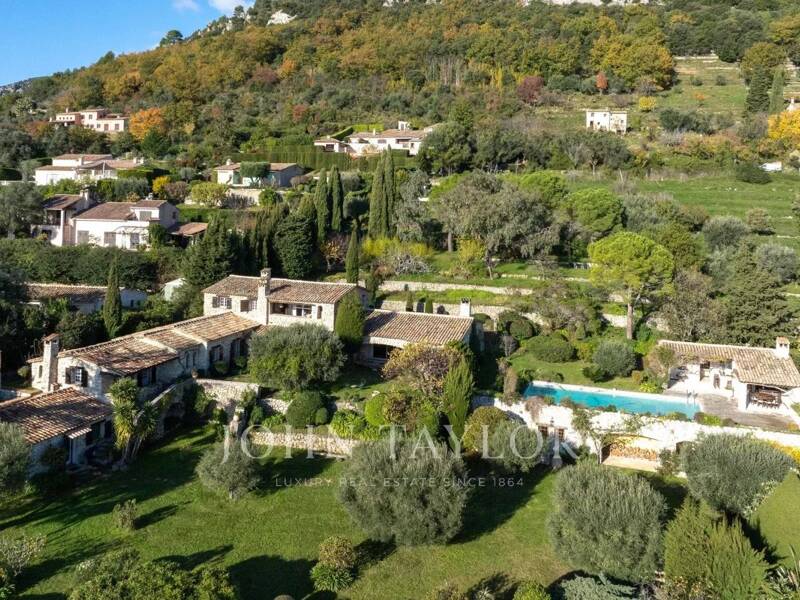 Maison à vendre, 353m², TOURRETTES SUR LOUP