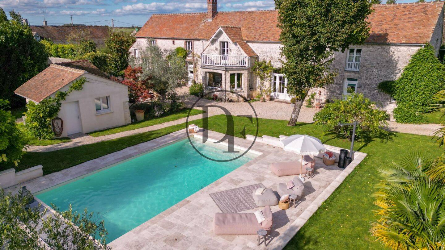 Maison à vendre, 255m², SOUPPES SUR LOING