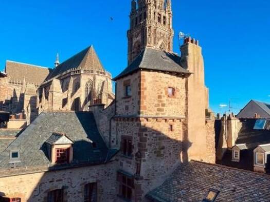 Duplex à vendre 150 000 € 3 pièces 2 chambres 57,1 m² Étage 3/3 Centre Ancien Rodez 12000