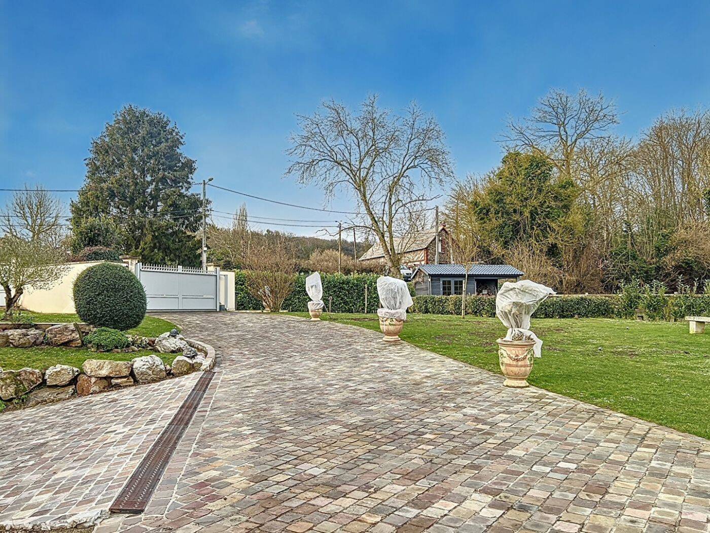 Maison à vendre, 262m², CHAUMONT EN VEXIN