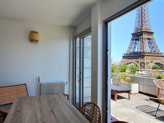 Appartement à louer 4 400 € 2 pièces 1 chambre 55 m² Étage 12/12 Dupleix-Motte Picquet Paris 15ème arrondissement 75015