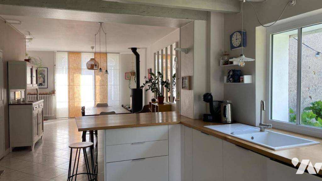 Maison à vendre, 137m², SAINT LAURENT EN GATINES