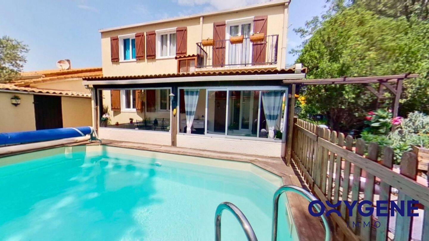Maison à vendre, 130m², SAINT JEAN LASSEILLE