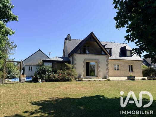 Maison à vendre 325 000 € 9 pièces 5 chambres 195 m² 3 180 m² de terrain Saint-Hilaire-du-Harcouët 50600