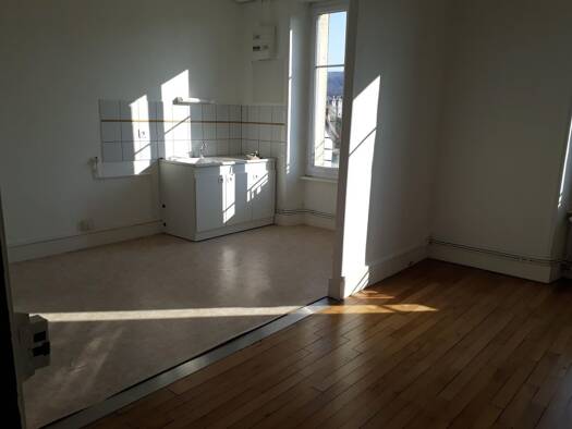 Appartement à louer 489 € 3 pièces 2 chambres 62,2 m² Étage 2/3 Jean-Jaurès-Petit-Banque Vesoul 70000