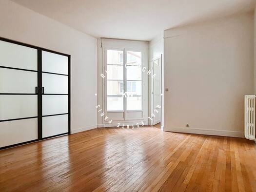 Appartement à louer 2 518 € 4 pièces 3 chambres 86 m² Étage 2/8 Corentin Celton Issy-les-Moulineaux 92130