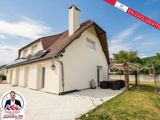 Maison à vendre 416 700 € 7 pièces 5 chambres 163 m² 621 m² de terrain Limay 78520