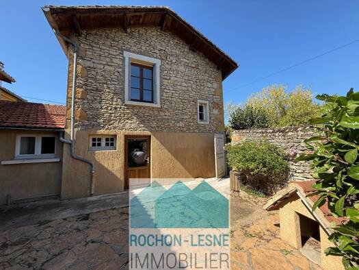 Maison à louer 1 315 € 4 pièces 3 chambres 96,4 m² 400 m² de terrain Morancé 69480