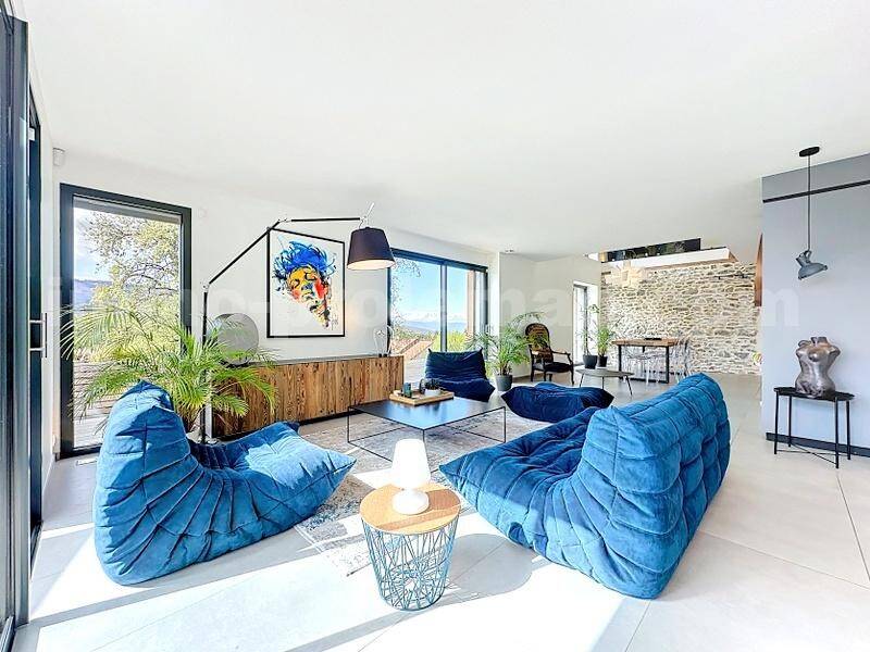 Maison à vendre, 486m², PERS JUSSY