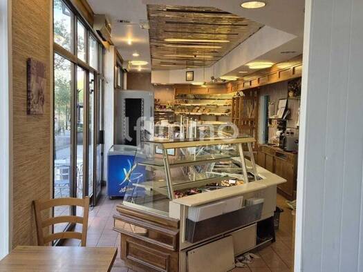 Boutique à vendre Fonds de commerce 202 000 € 2 pièces 100 m² de surface de vente Centre Haut Vernouillet 78540