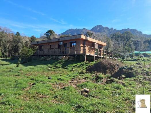 Maison à vendre 495 000 € 4 pièces 3 chambres 94 m² 6 300 m² de terrain Carbuccia 20133