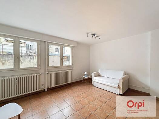 Appartement à louer 390 € 1 pièce 44,6 m² 1er étage dès le 08/04/2026 Cité Bretonnie-Chatelet-Favieres-Conches Montluçon 03100
