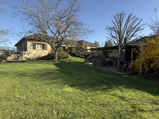 Maison de plain-pied à vendre 350 000 € 5 pièces 3 chambres 140 m² Montélier 26120