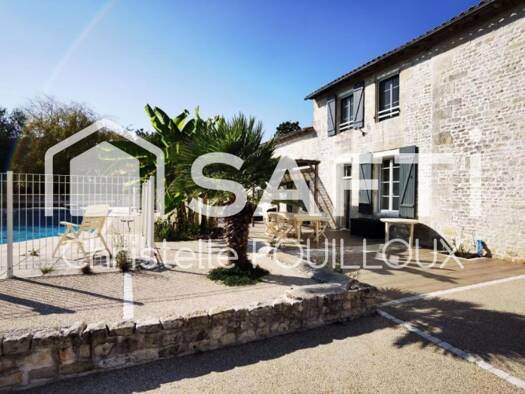 Maison à vendre 495 000 € 11 pièces 4 chambres 400 m² 9 491 m² de terrain Sud Ouest Aiffres 79230