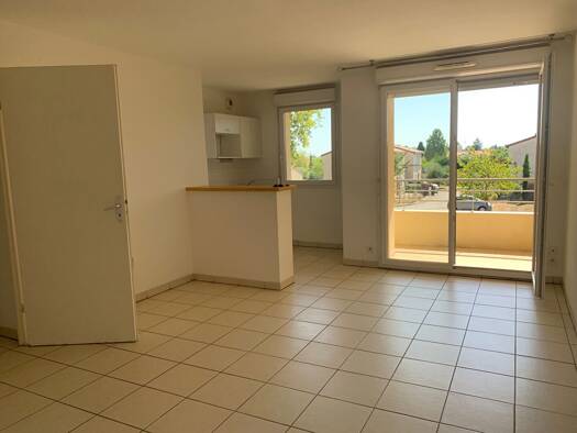 Appartement à louer 580 € 2 pièces 1 chambre 40 m² 1er étage Maurens Cugnaux 31270