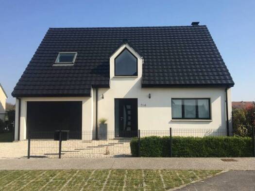 Terrain avec maison neuve à vendre 219 000 € 5 pièces 3 chambres 95 m² 677 m² de terrain Frichemesnil 76690