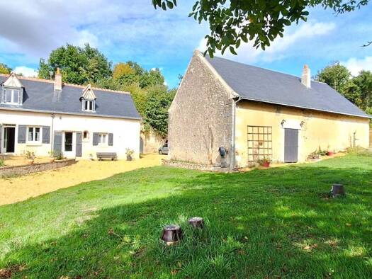 Maison à vendre 479 900 € 7 pièces 4 chambres 141 m² 42 440 m² de terrain Villebourg 37370