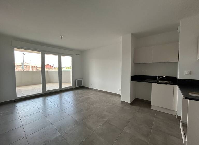 Appartement à louer - Neuf 695 € 2 pièces 1<br/>chambre 43 m²<br/>superficie 1er<br/>étage Capiscol Beziers 34500
