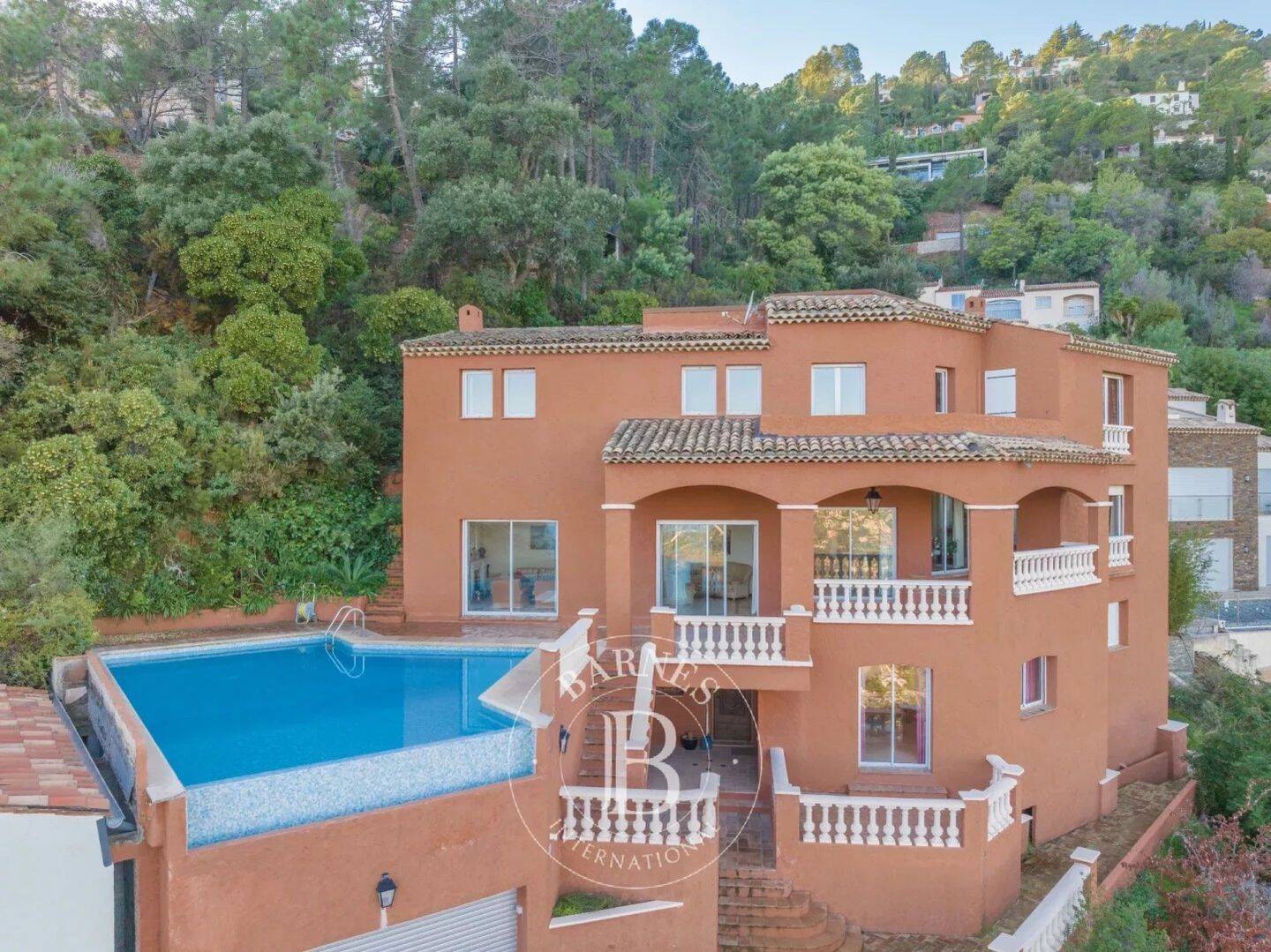 Maison à vendre, 320m², THEOULE SUR MER