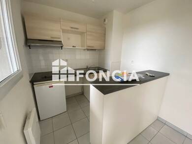 Appartement à louer 512 € 2 pièces 1 chambre 38,3 m² RDC Centre Ville-Faubourg Saint Lazare Maubeuge 59600