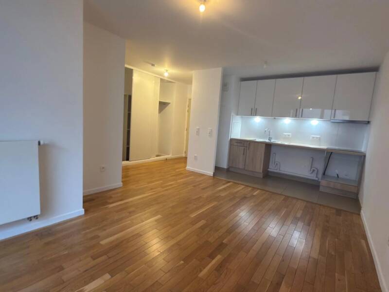 Maison à louer, 45m², PARIS 18E